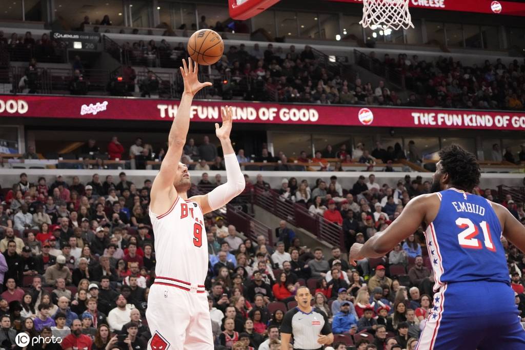 恩比德空砍31+5马克西27分 公牛击败76人迎五连胜